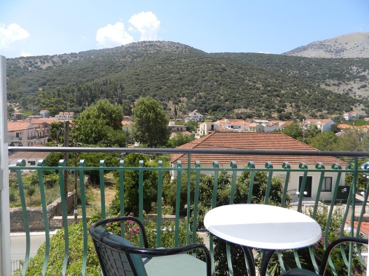 Logara'S Apartments Agia Efimia 外观 照片